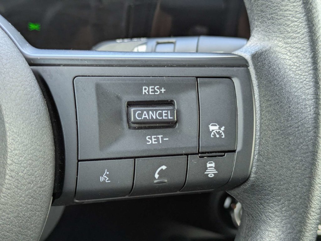Used 2025 Nissan Kicks S FWD image 27