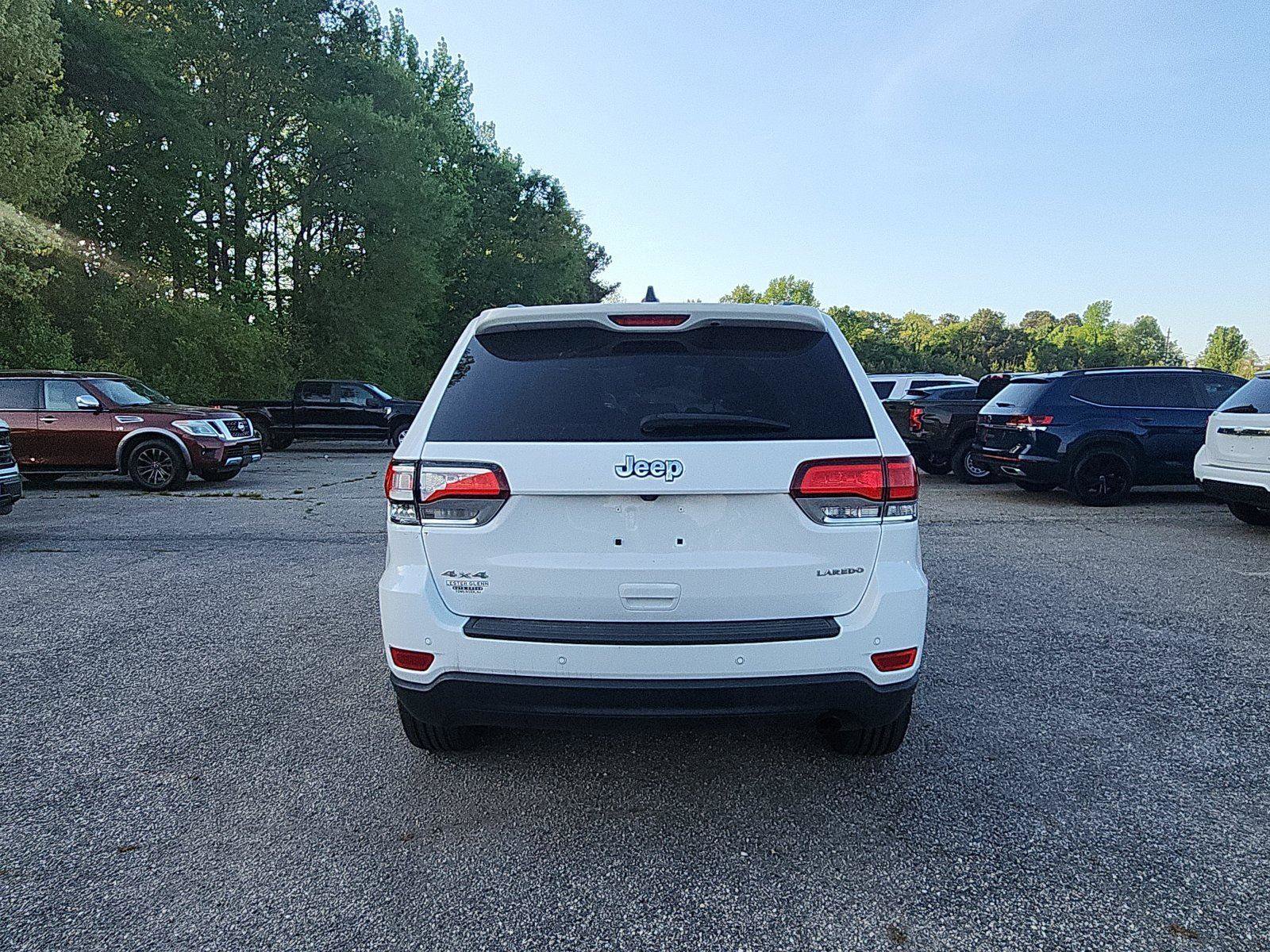 Used 2020 Jeep Grand Cherokee Laredo AWD/4WD image 4