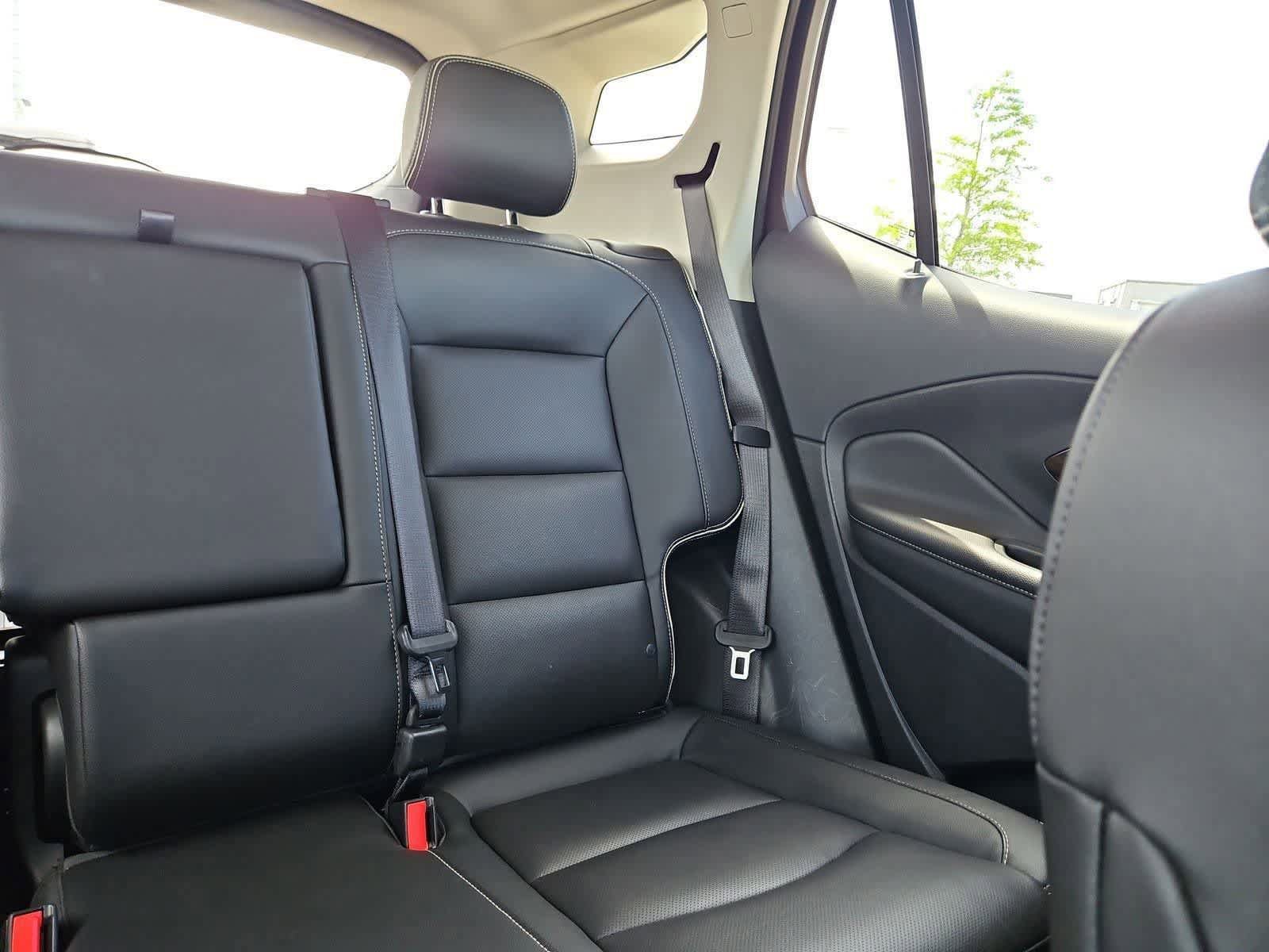 Used 2018 GMC Terrain Denali w/ Advanced Safety Package AWD/4WD image 6