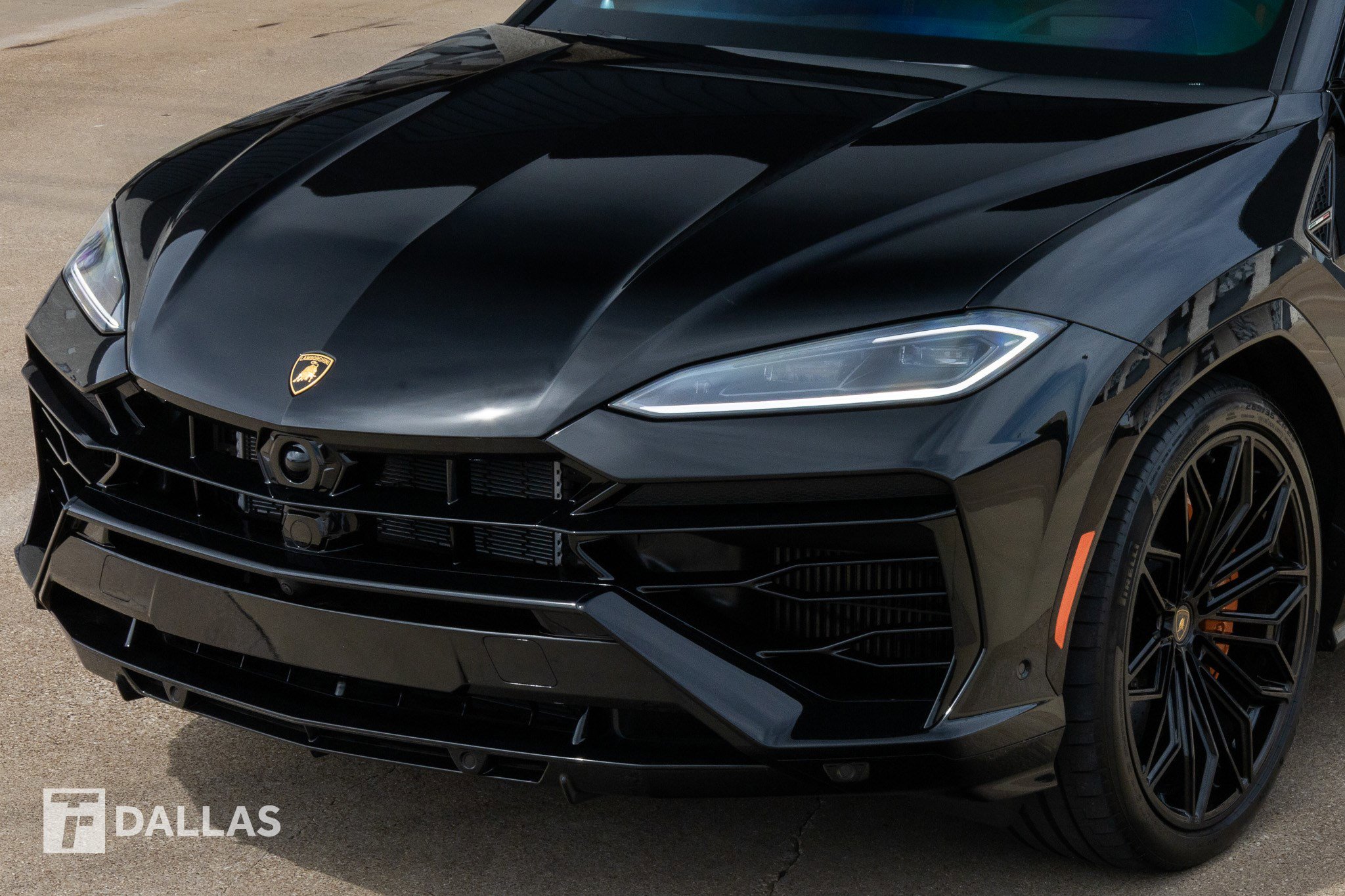 Used 2025 Lamborghini Urus SE image 6