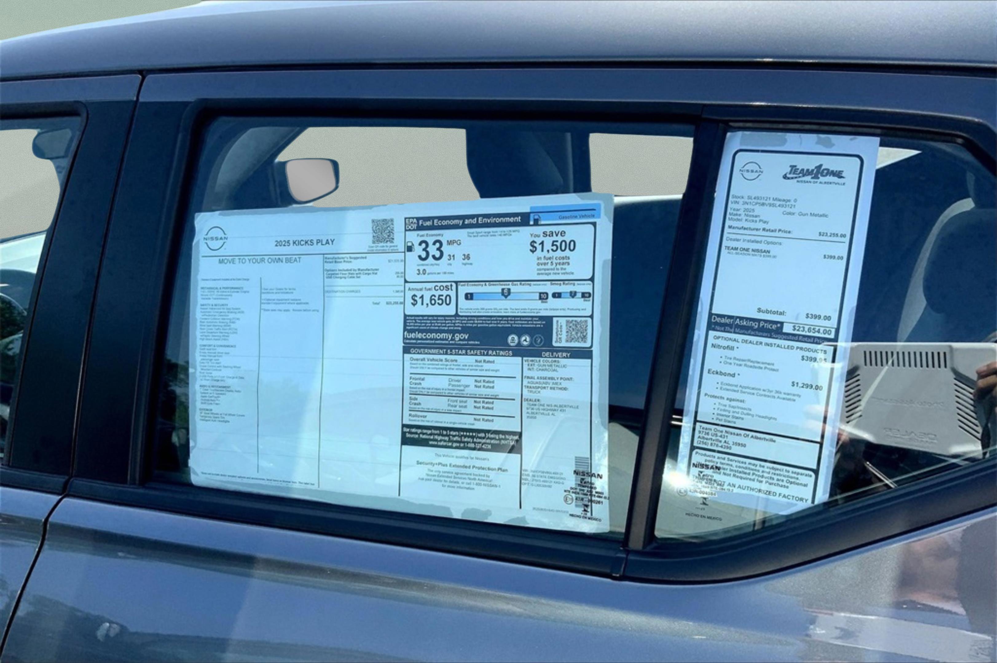 New 2025 Nissan Kicks Play S image 13