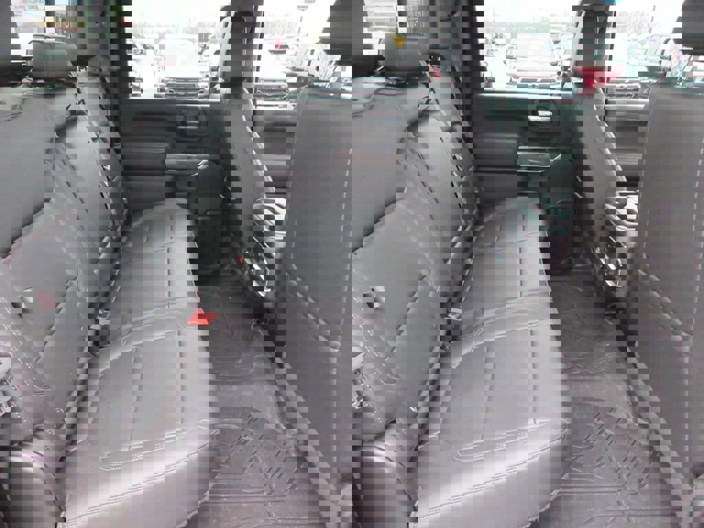 Certified 2022 Chevrolet Silverado 3500 LTZ w/ LTZ Convenience Package image 21