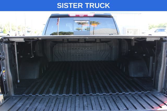 Used 2023 GMC Sierra 1500 AT4 w/ AT4 Premium Package AWD/4WD image 11