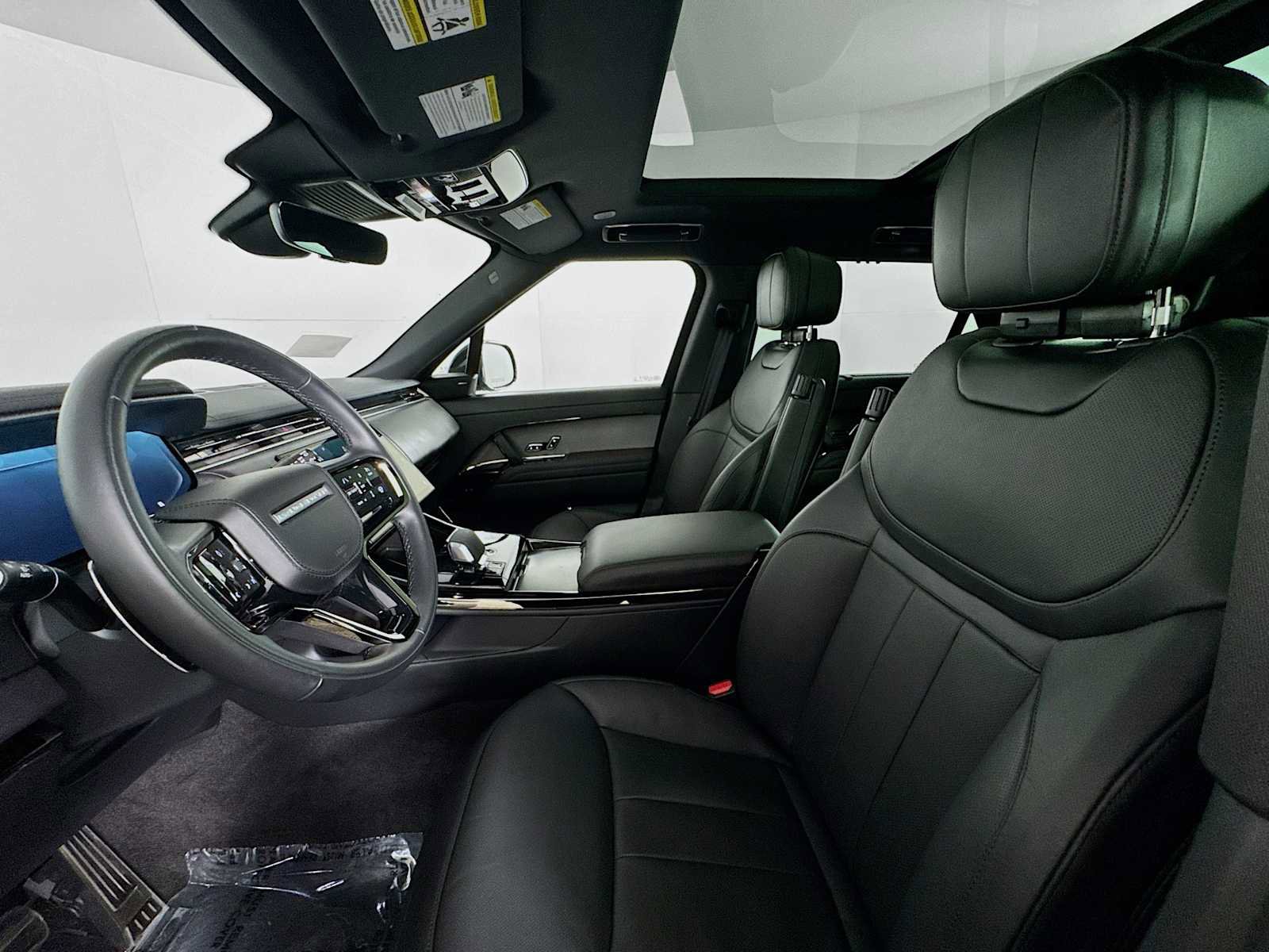 Used 2025 Land Rover Range Rover Sport Dynamic SE image 11