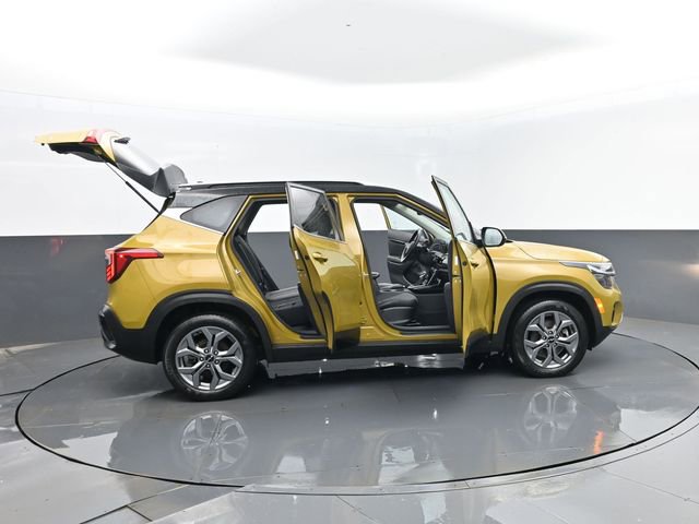 Used 2024 Kia Seltos S image 29