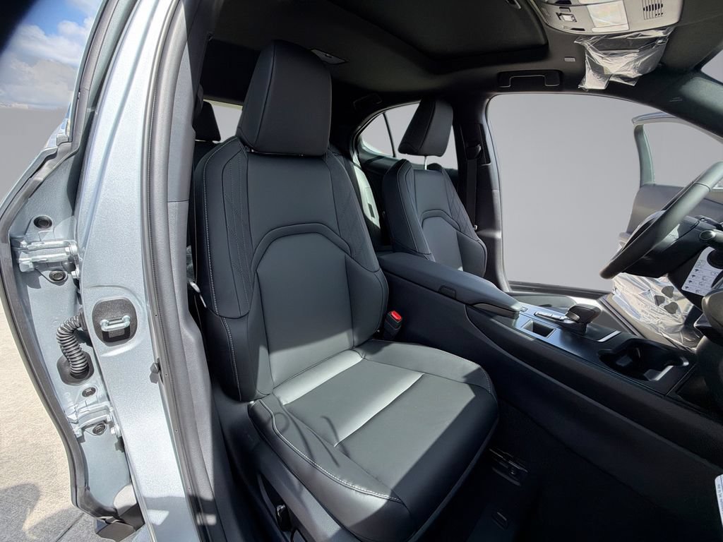 New 2026 Lexus UX 300h FWD image 16