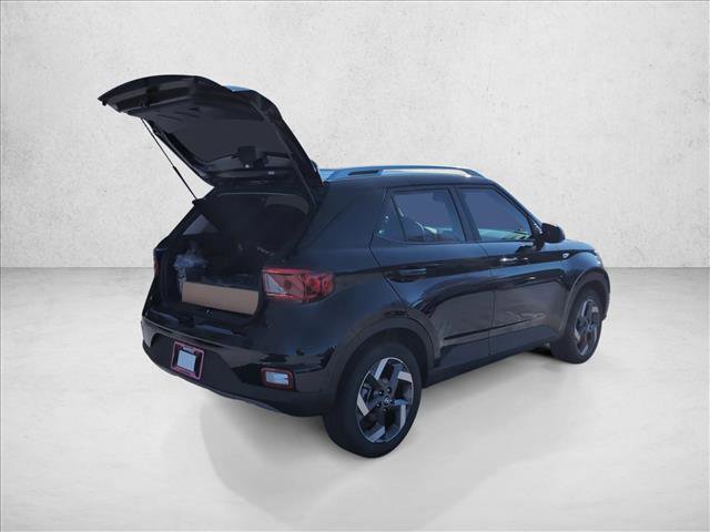 New 2026 Hyundai Venue SEL video 2