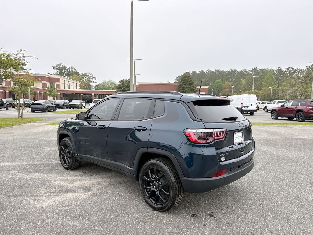 New 2026 Jeep Compass Latitude image 4