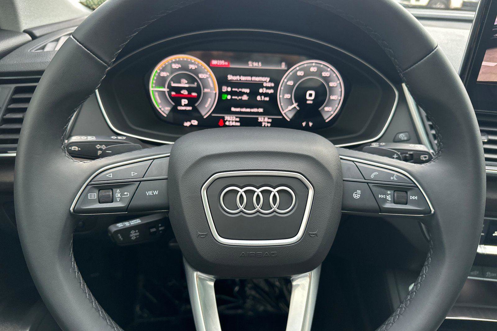 Used 2024 Audi Q5 e Premium image 23