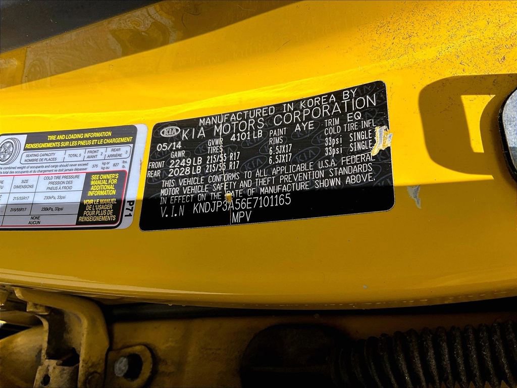 Used 2014 Kia Soul + FWD image 24