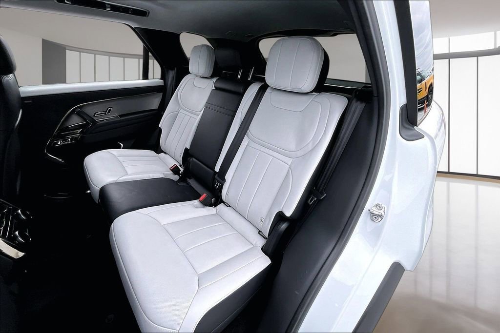 Certified 2025 Land Rover Range Rover Sport Dynamic SE AWD/4WD image 20