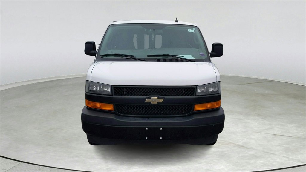 Used 2019 Chevrolet Express 3500 Extended w/ Driver Convenience Package image 2