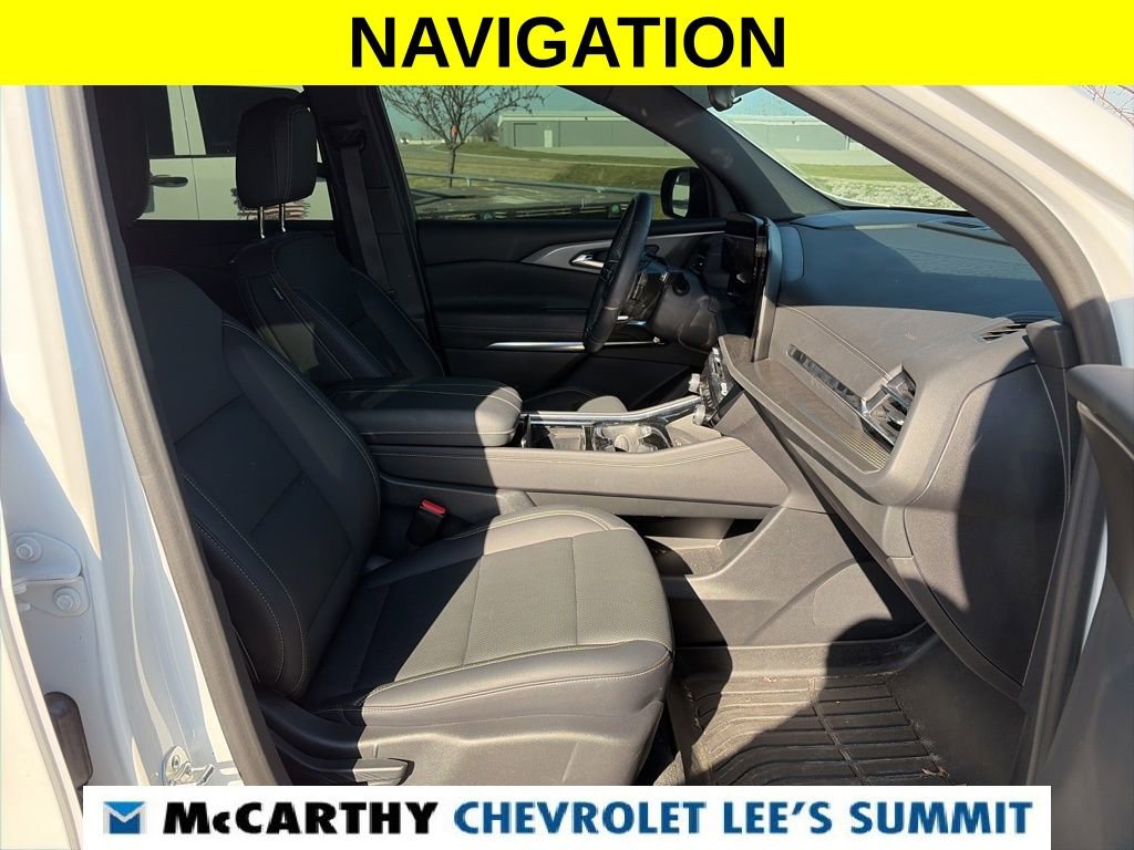 Used 2024 Chevrolet Traverse LT image 30