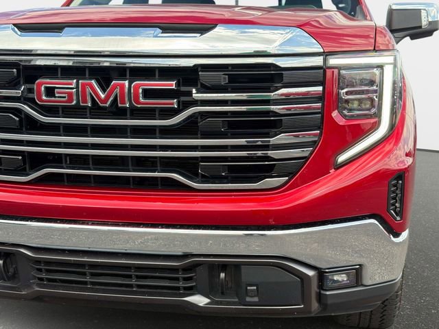 Used 2023 GMC Sierra 1500 SLT AWD/4WD image 9