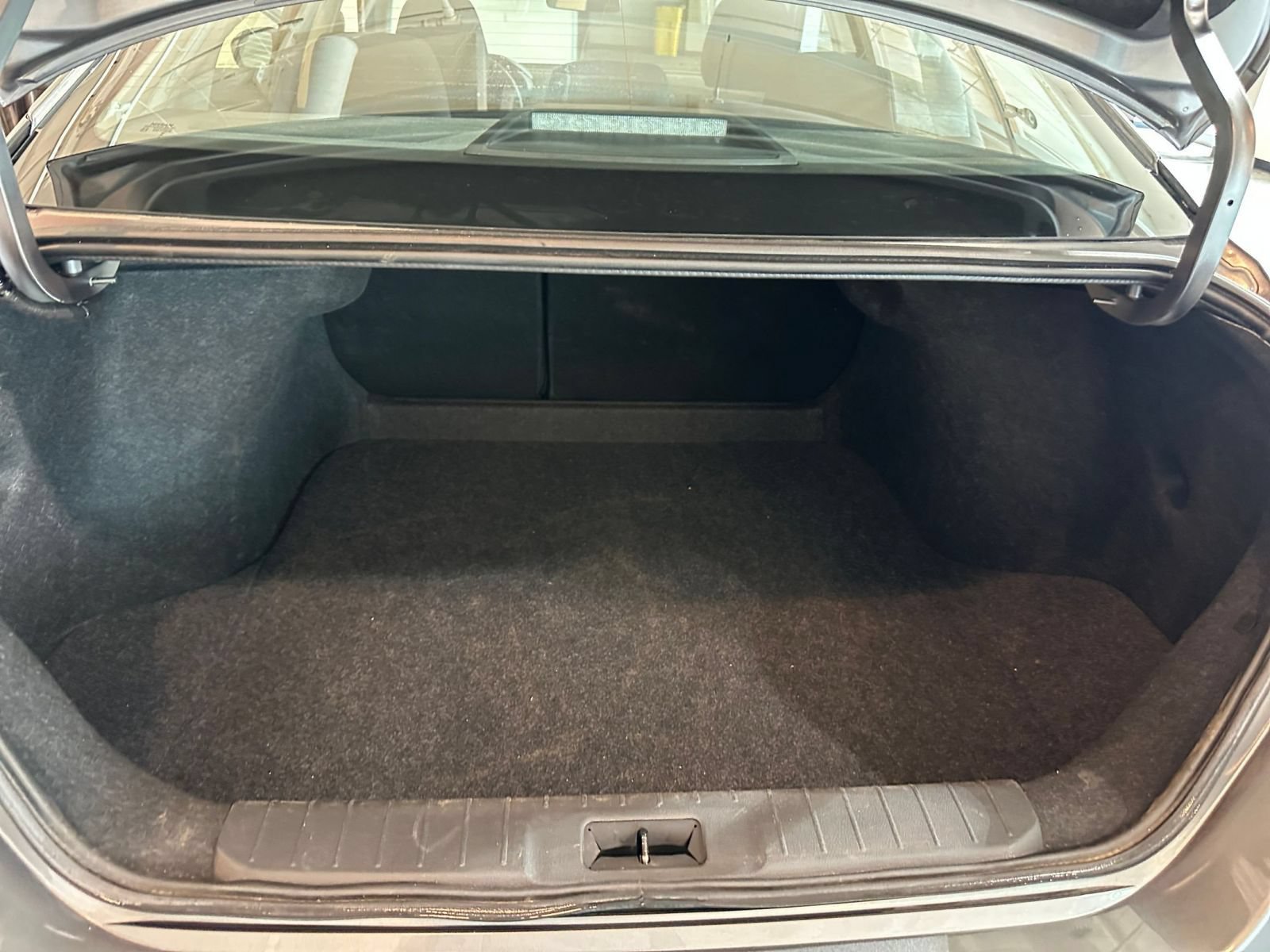 Used 2025 Nissan Sentra S FWD image 30
