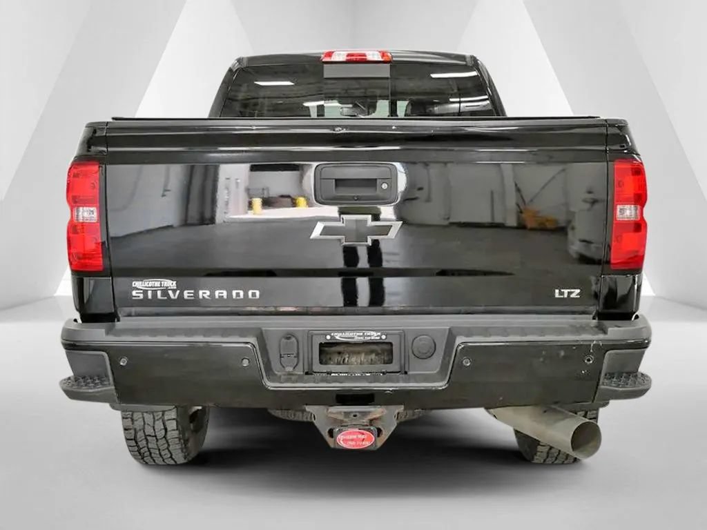 Used 2019 Chevrolet Silverado 2500 LTZ w/ Duramax Plus Package AWD/4WD image 6