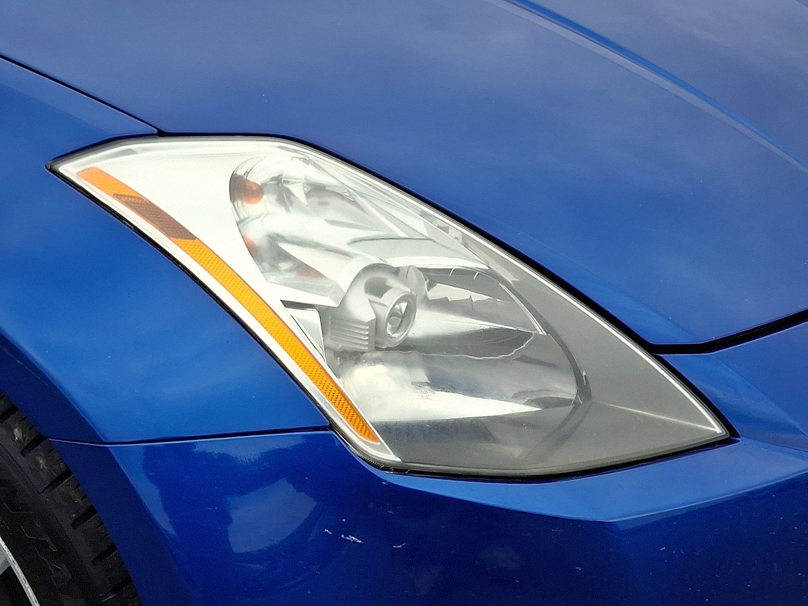 Used 2004 Nissan 350Z Touring w/ Cargo Convenience Pkg image 14