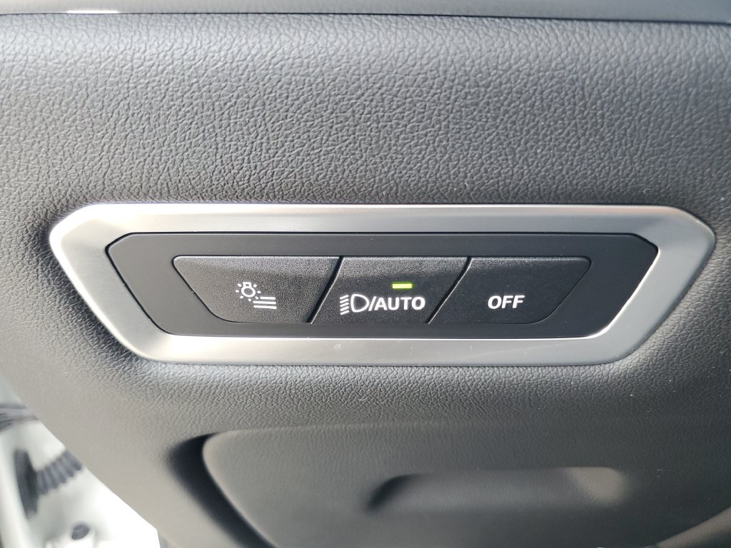 Used 2024 BMW X7 xDrive40i w/ Executive Package AWD/4WD image 18