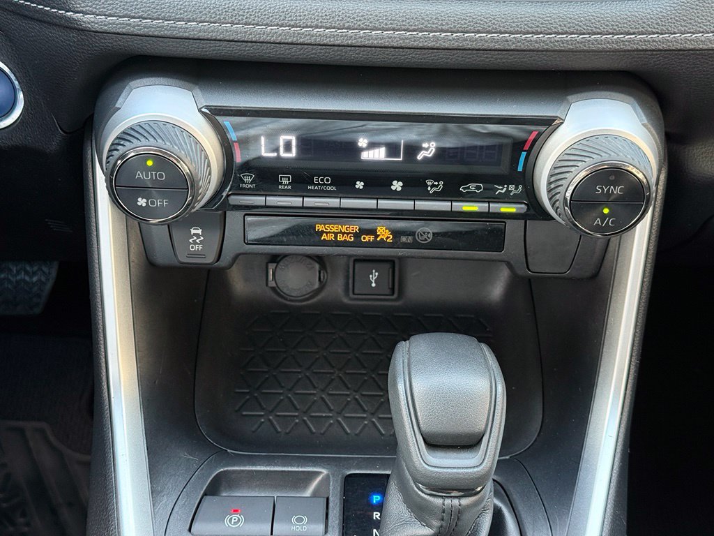 Used 2022 Toyota RAV4 XLE w/ Convenience Package AWD/4WD image 20