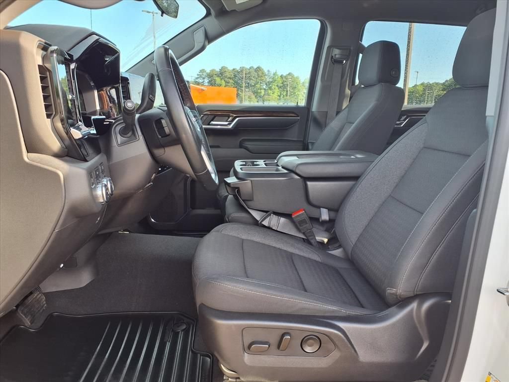 Used 2024 GMC Sierra 1500 Elevation AWD/4WD image 3