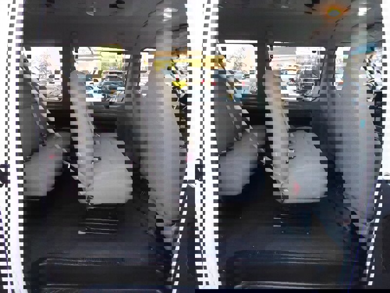 Used 2009 Ford E-350 and Econoline 350 XL image 23