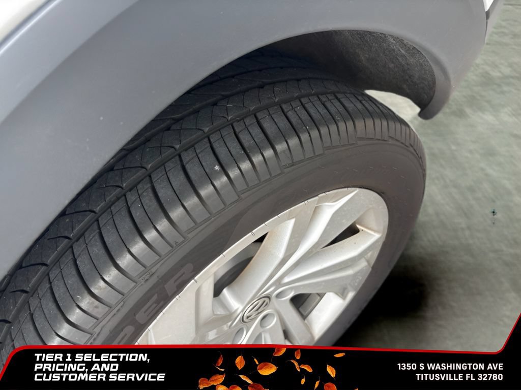 Used 2024 Volkswagen Atlas Cross Sport SE AWD/4WD image 22