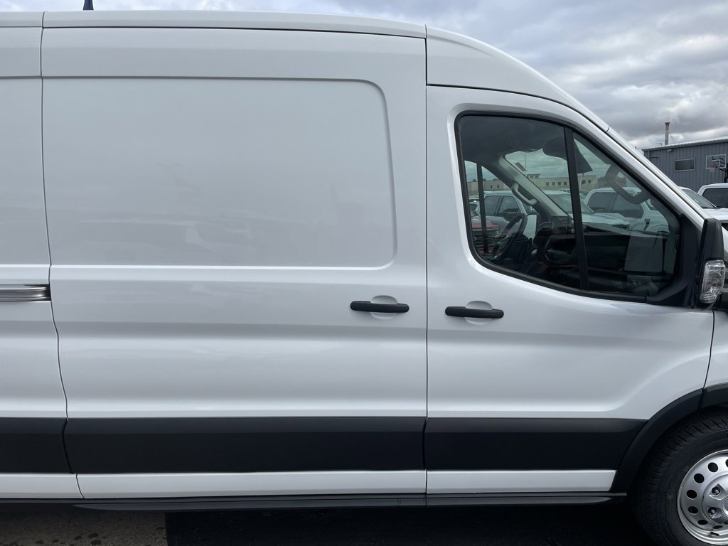 New 2026 Ford Transit 350 148 Medium Roof AWD image 31