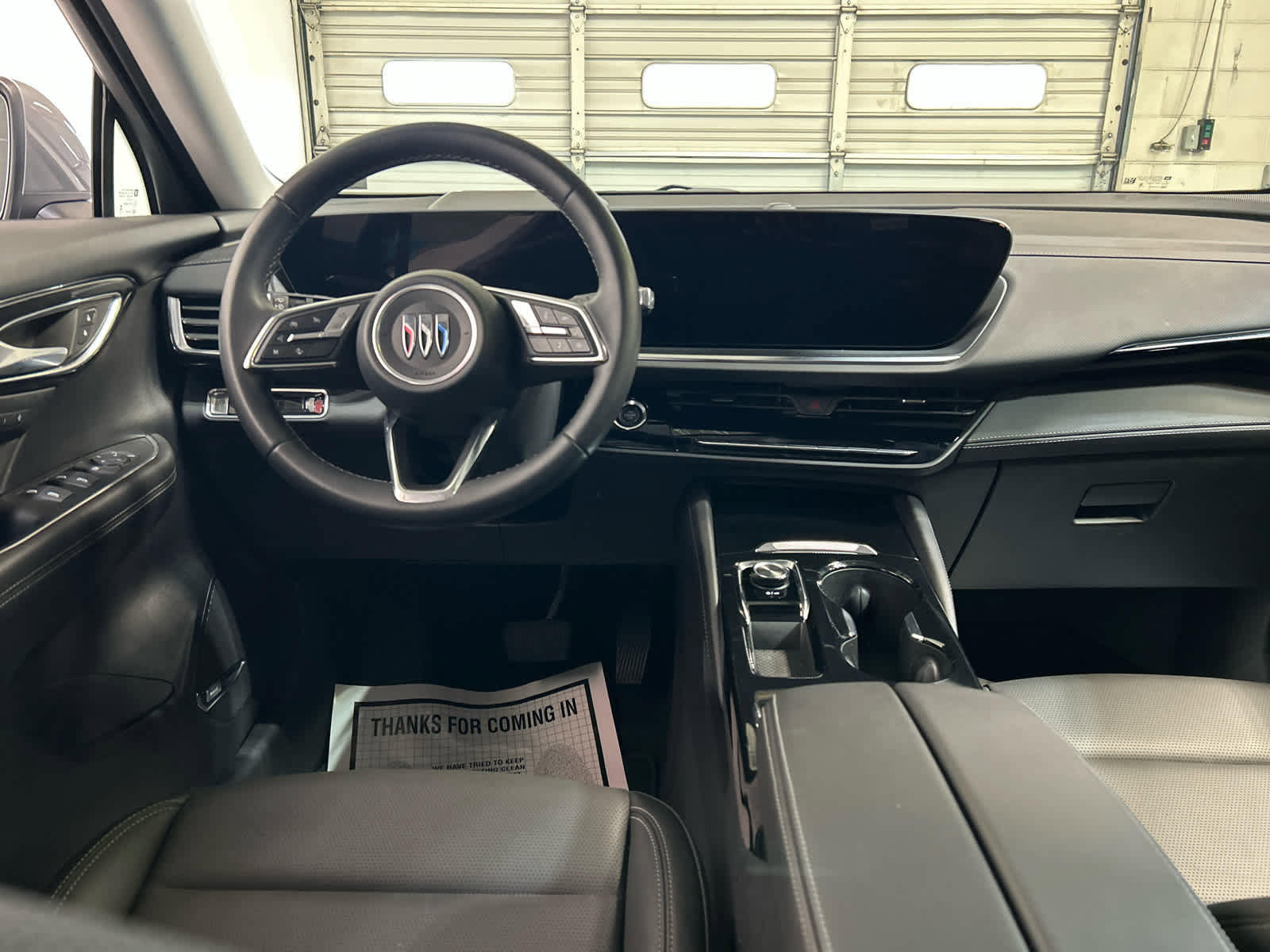Used 2025 Buick Envision Preferred image 4