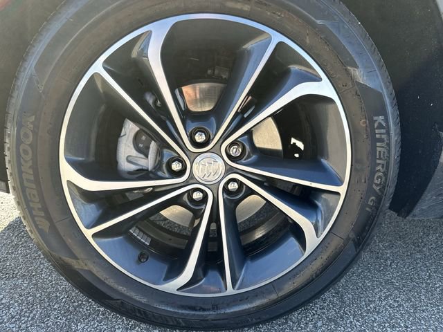 Used 2023 Buick Encore GX Select w/ Safety Package II image 22