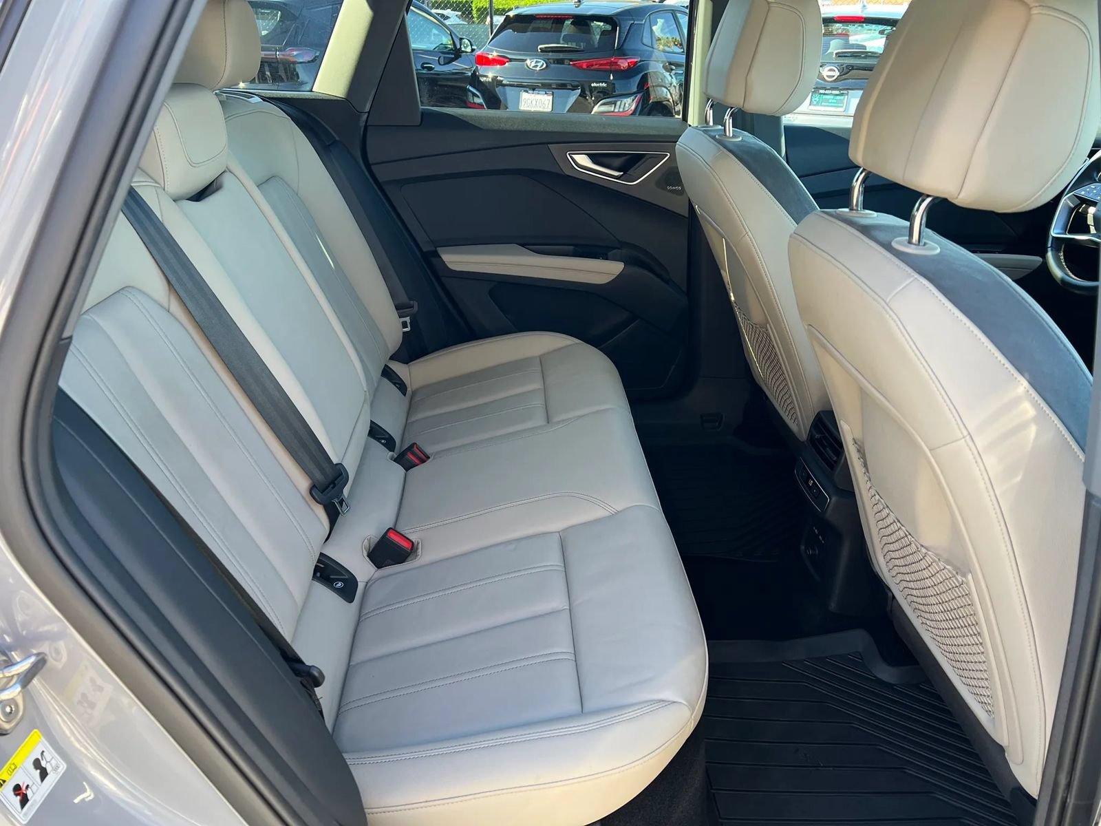 Used 2023 Audi Q4 e-tron Premium Plus AWD/4WD image 31