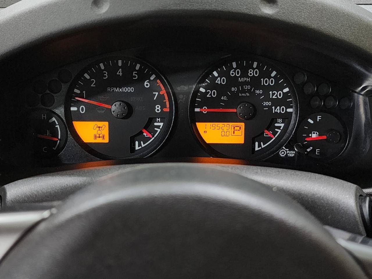 Used 2011 Nissan Frontier SV w/ SV Premium Utility Pkg AWD/4WD image 19