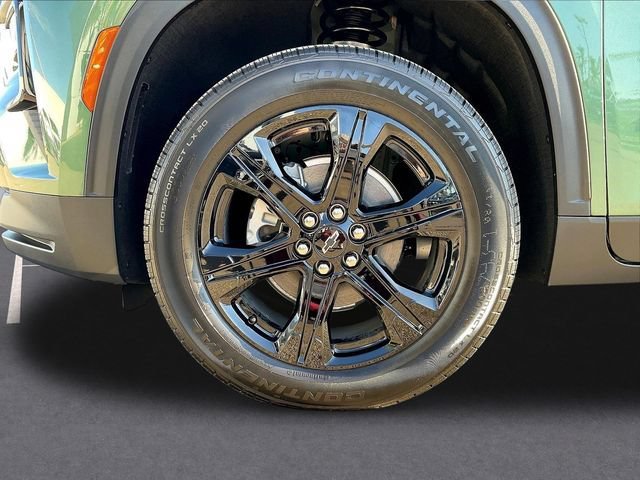New 2027 Chevrolet Traverse LT w/ Midnight/Sport Edition FWD image 16