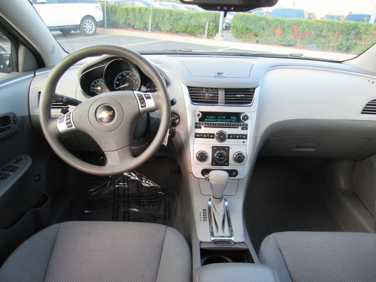 Used 2010 Chevrolet Malibu LT FWD image 32