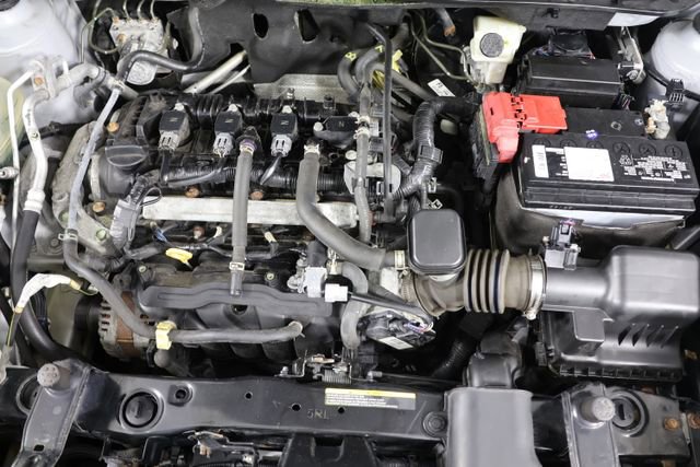 Used 2019 Nissan Kicks SV FWD image 22
