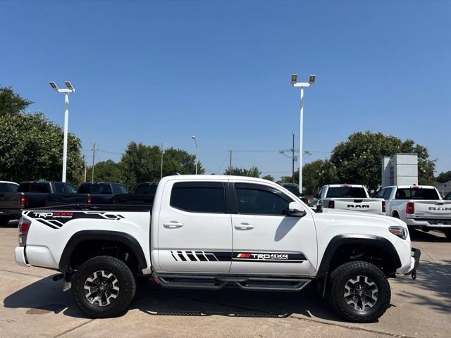 Used 2021 Toyota Tacoma TRD Off-Road w/ Technology Package AWD/4WD image 4