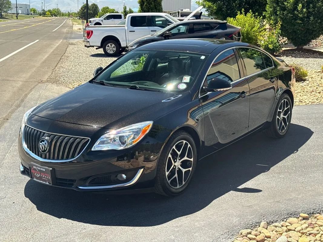 Used 2017 Buick Regal Sport Touring FWD image 53