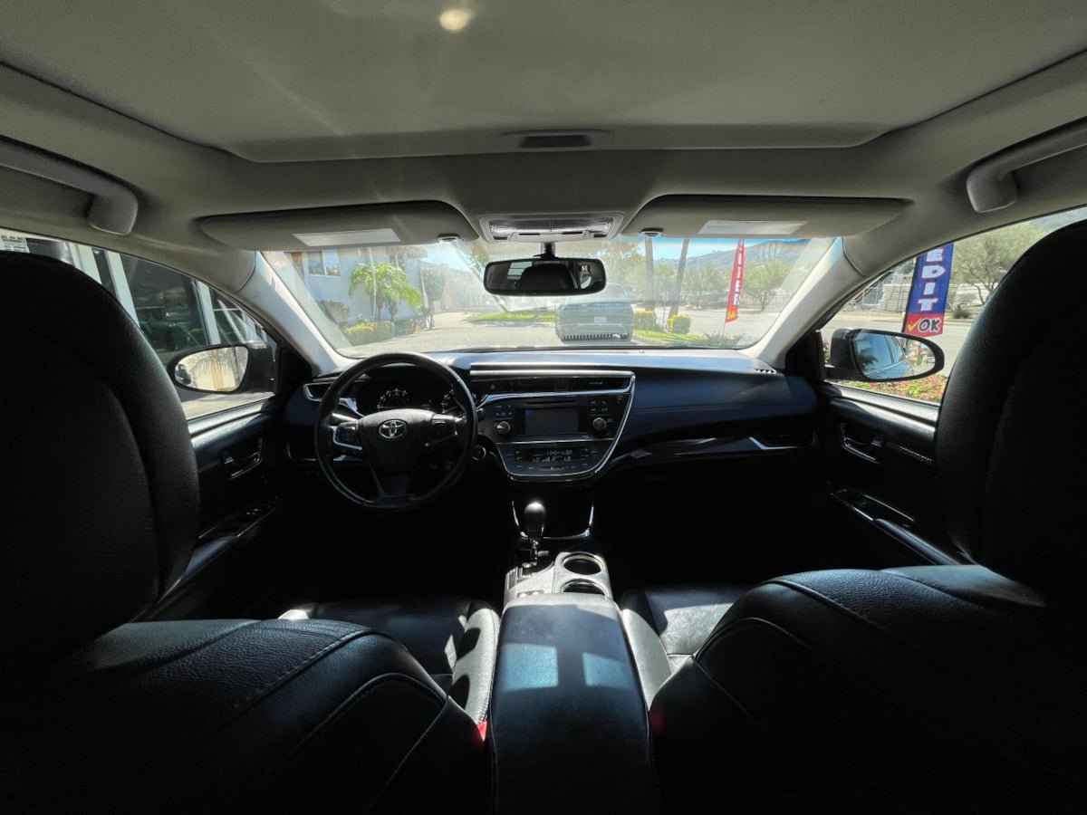 Used 2014 Toyota Avalon XLE Touring FWD image 11