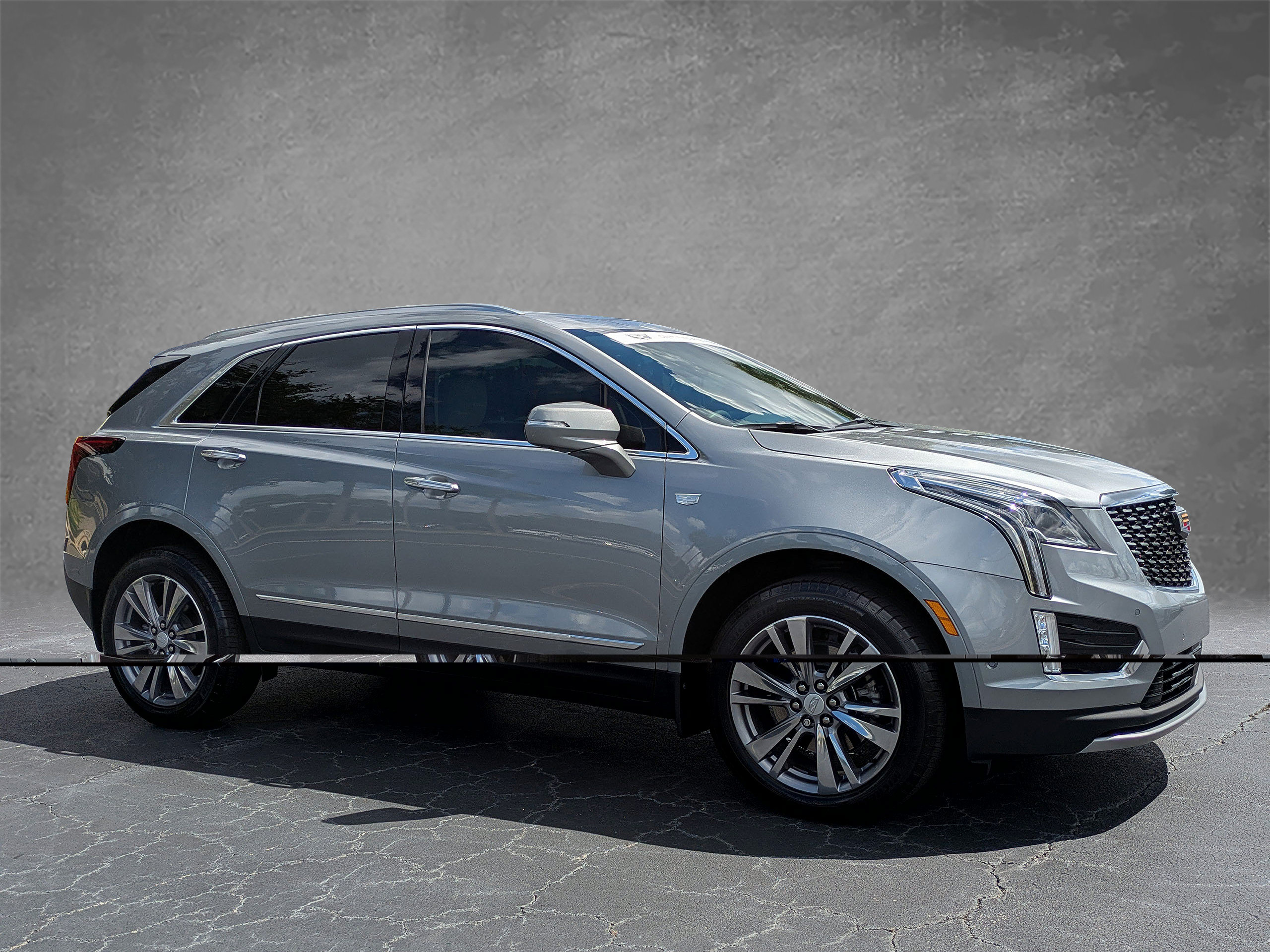 Used 2024 Cadillac XT5 Premium Luxury w/ Technology Package FWD image 7
