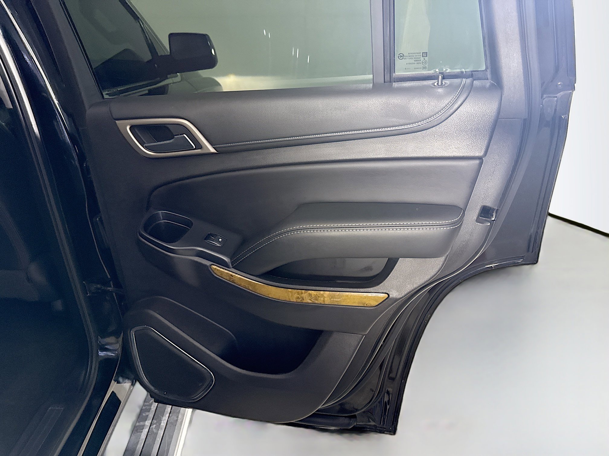 Used 2017 GMC Yukon Denali w/ Open Road Package image 28