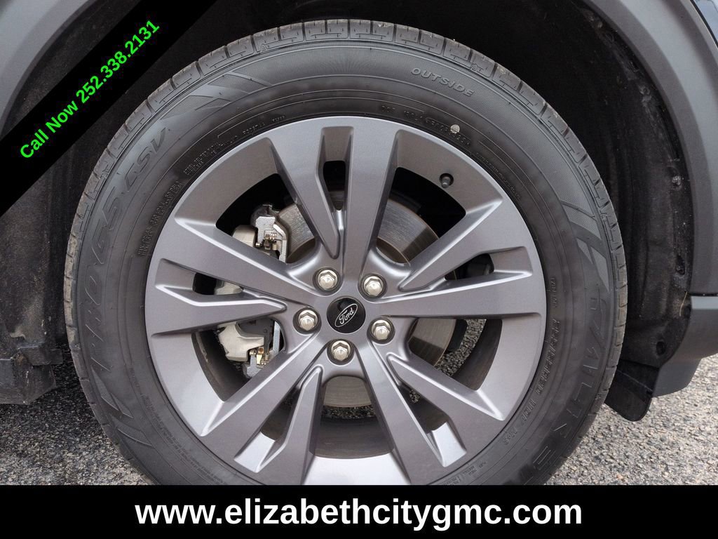 Used 2024 Ford Explorer XLT w/ Equipment Group 202A AWD/4WD image 12