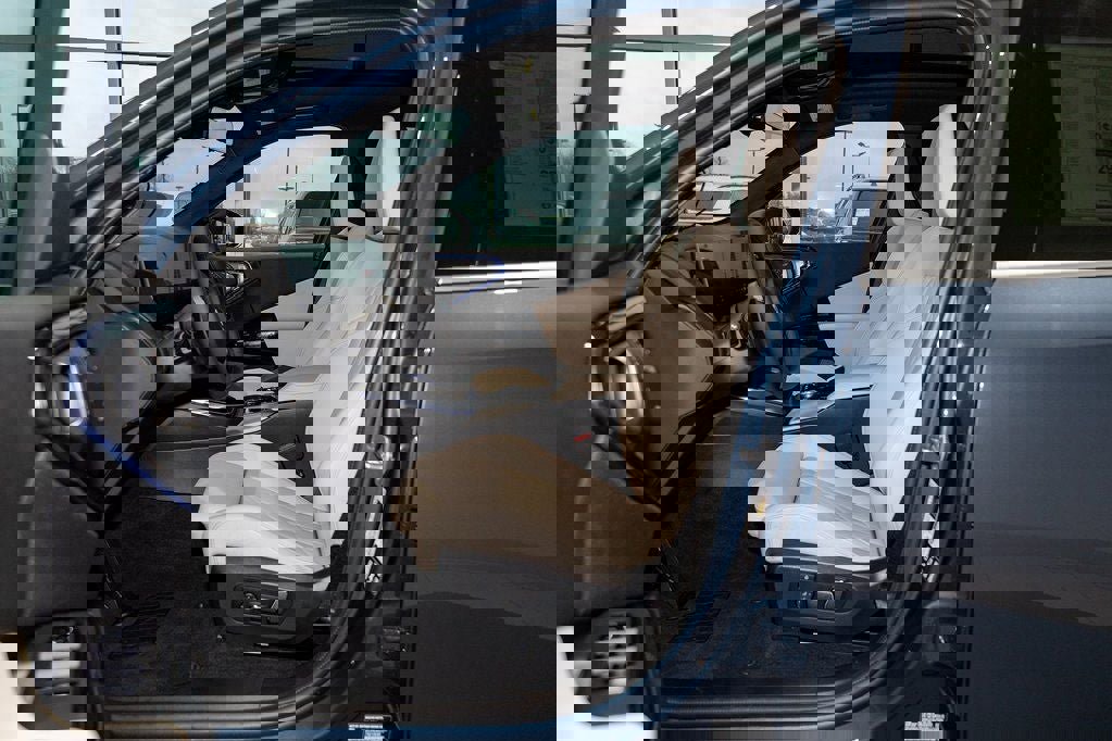 Used 2026 BMW X3 xDrive30 w/ Convenience Package AWD/4WD image 19