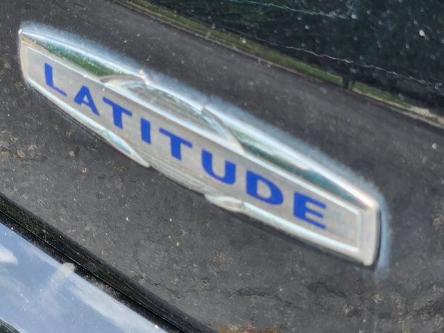 Used 2018 Jeep Compass Latitude w/ Popular Equipment Group AWD/4WD image 10