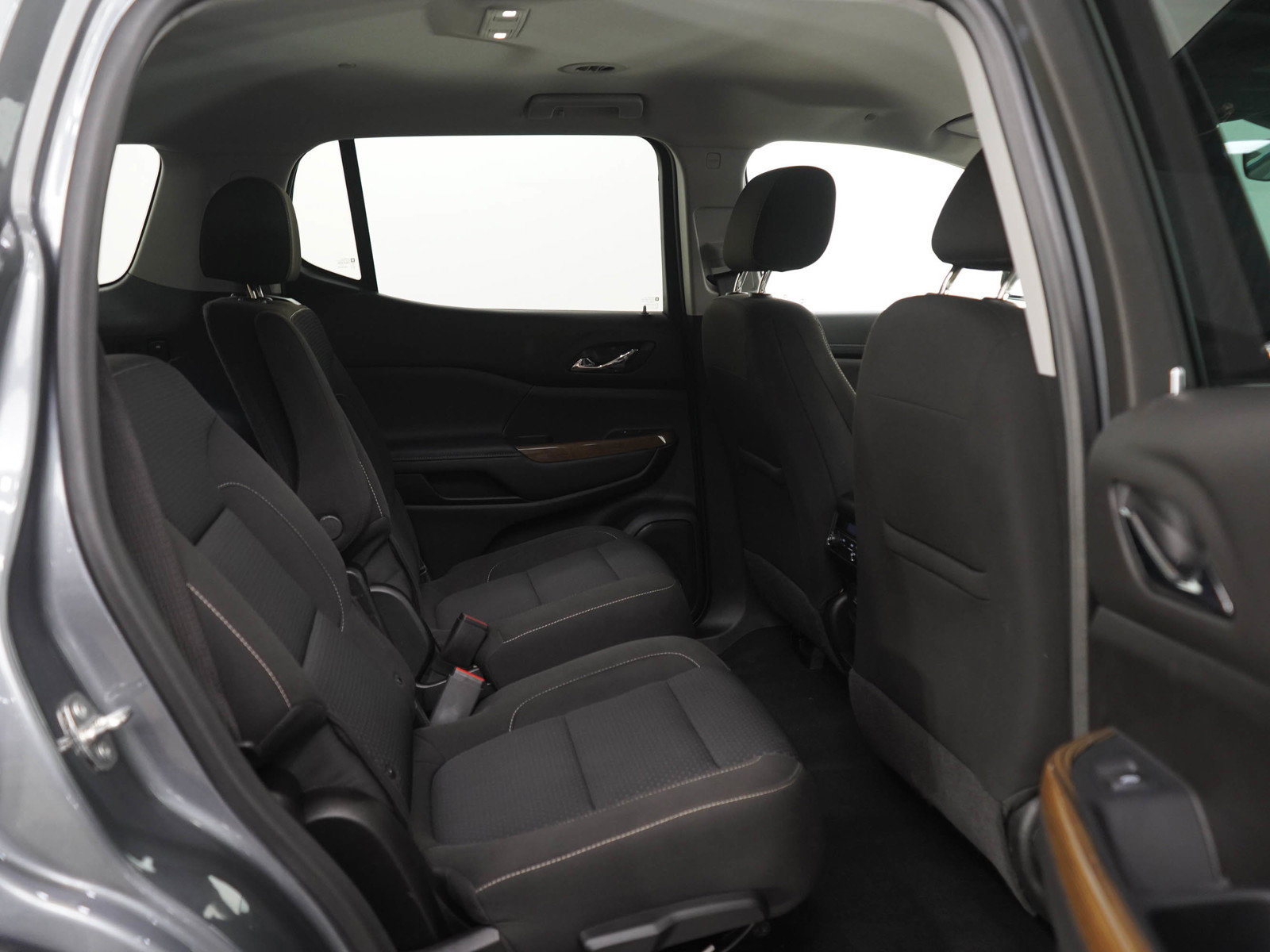 Used 2022 GMC Acadia SLE w/ Driver Convenience Package AWD/4WD image 12