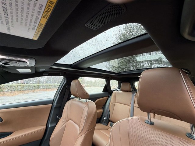 Used 2025 Toyota Crown Signia Limited w/ Advanced Technology Package image 22