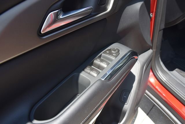 New 2026 Chevrolet Traverse LT w/ LPO, Floor Liner Package FWD image 15