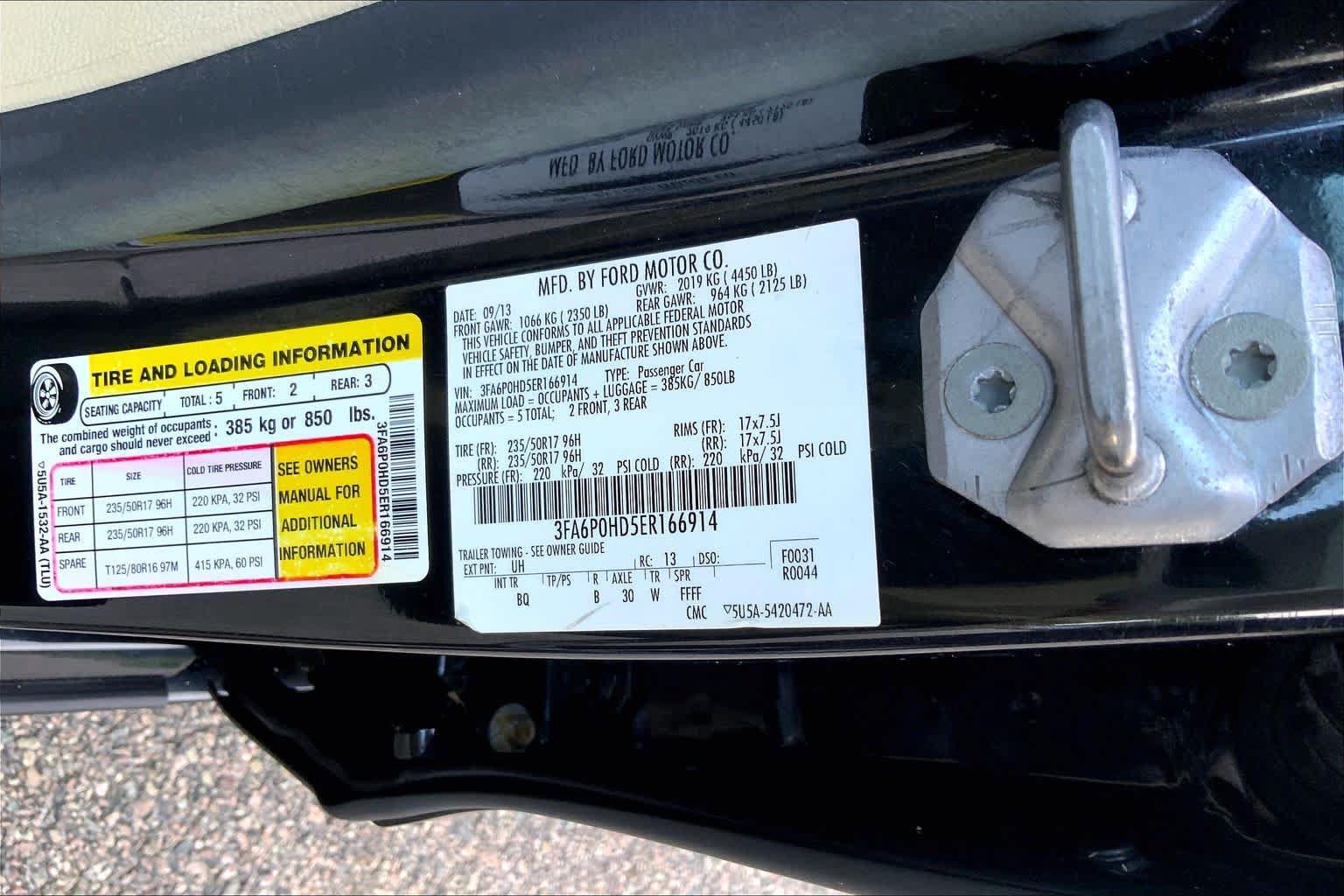 Used 2014 Ford Fusion SE w/ Equipment Group 202A FWD image 30