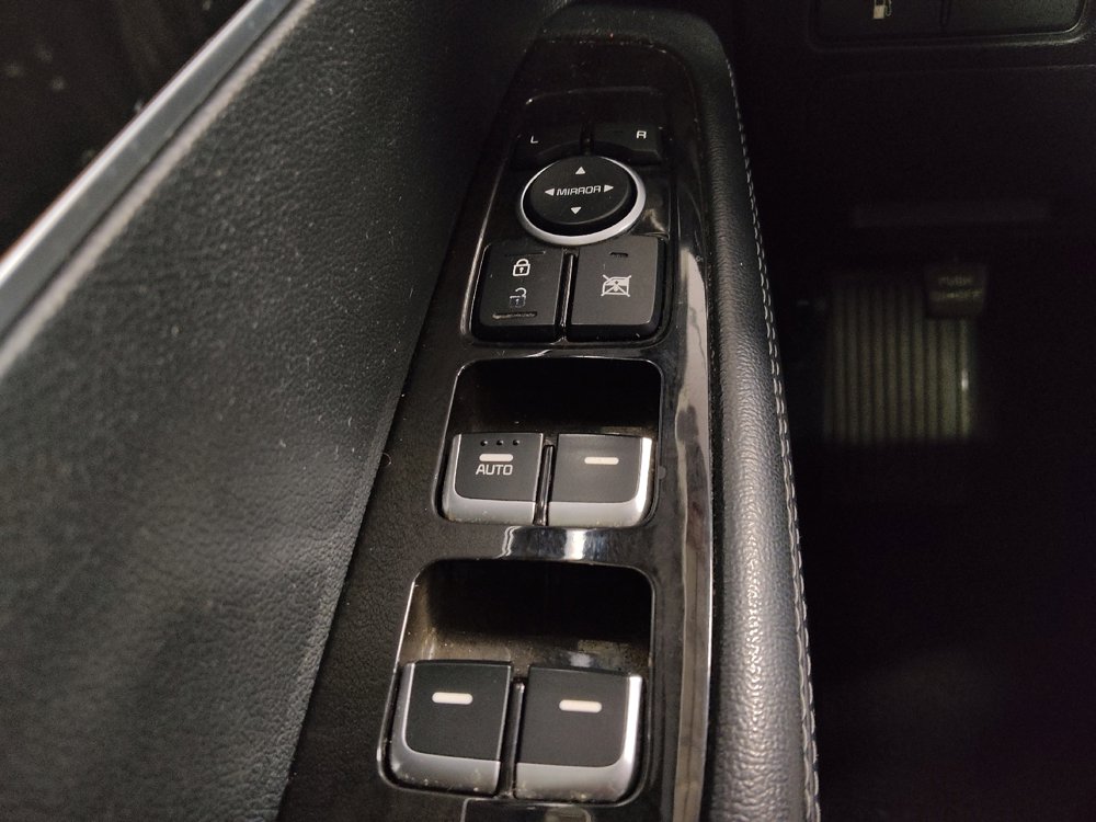 Used 2016 Kia Sorento LX w/ LX Convenience Package image 27