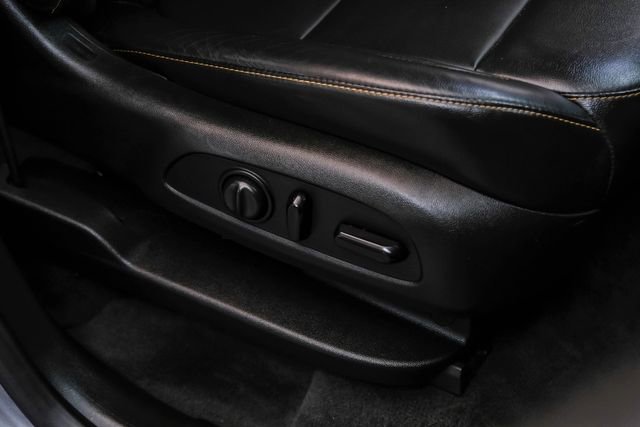 Used 2019 Chevrolet Traverse RS image 32