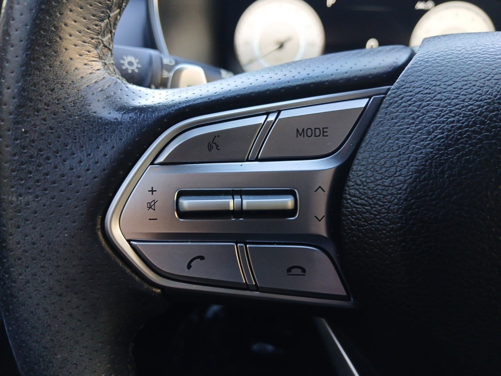 Used 2023 Hyundai Santa Fe Calligraphy image 18