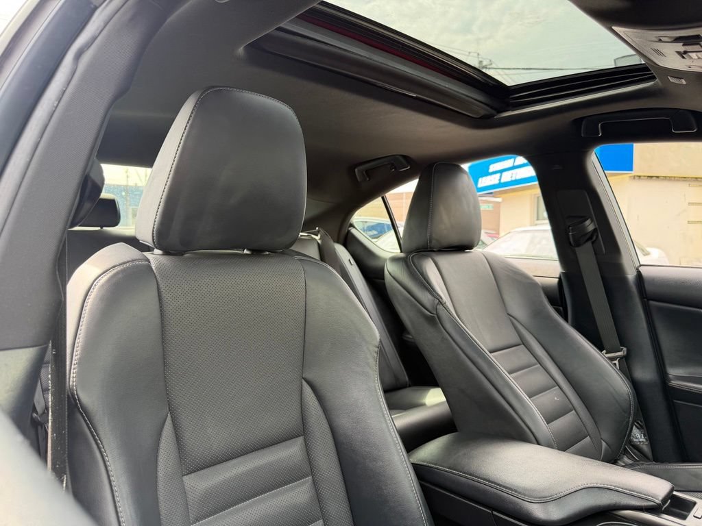 Used 2023 Lexus IS 350 F Sport w/ Memory Package AWD/4WD image 9